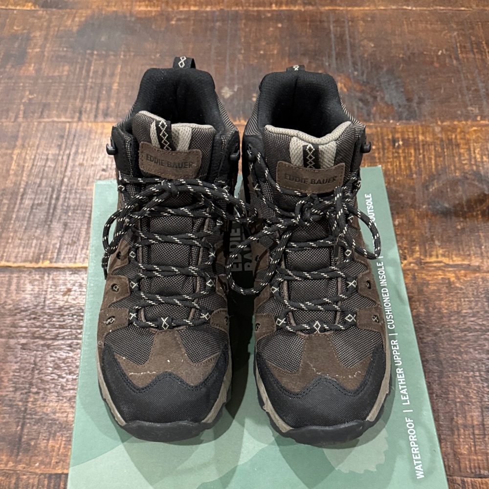 Eddie Bauer Men's Black and Brown Athletic Shoes